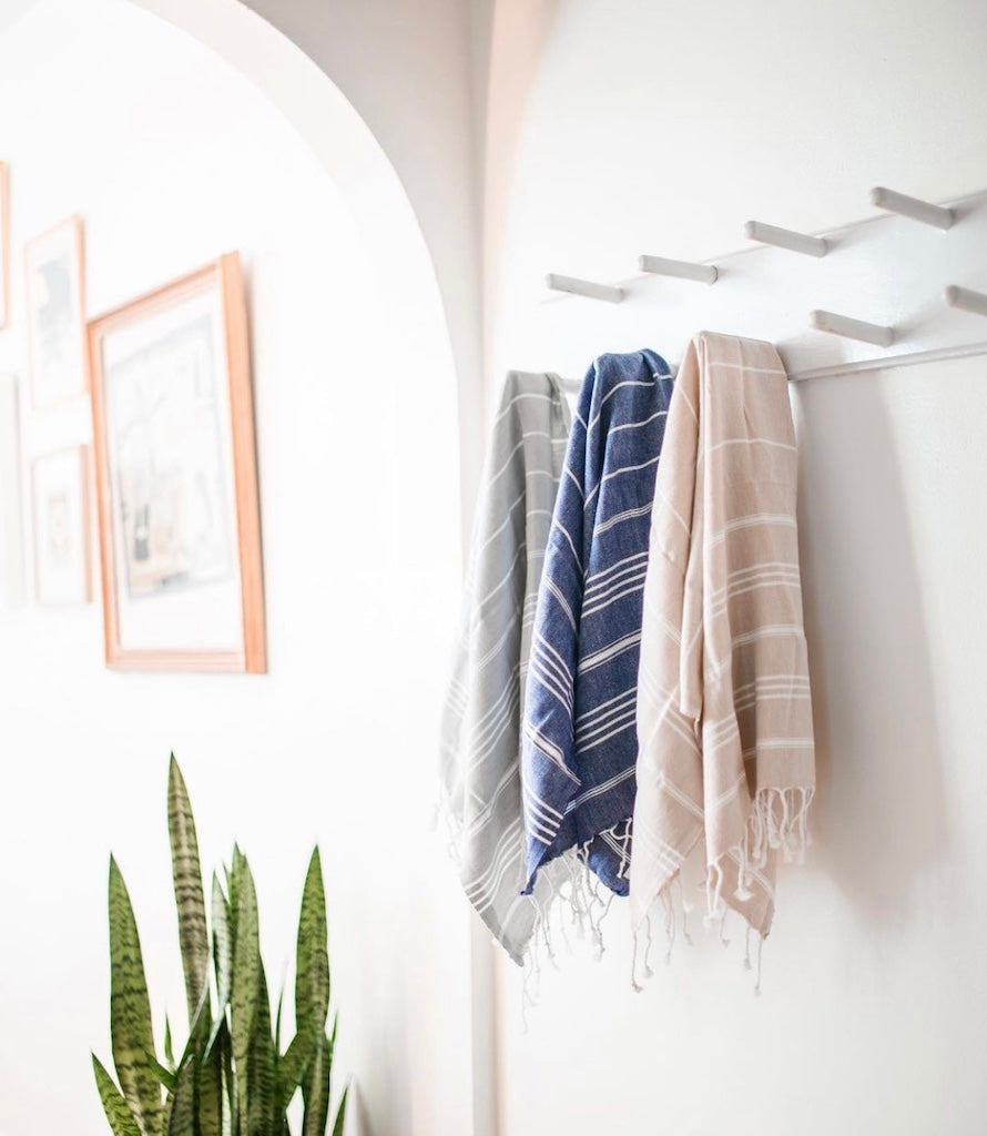 Classic Turkish Hand Towel – 100% Cotton, Hand-Knotted Fringe